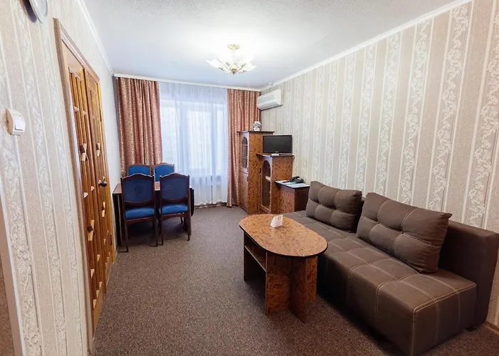 Hotel Mir