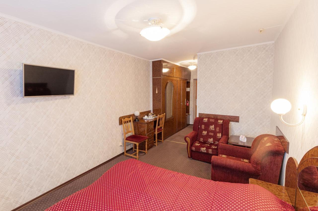 Mir Hotel 3*