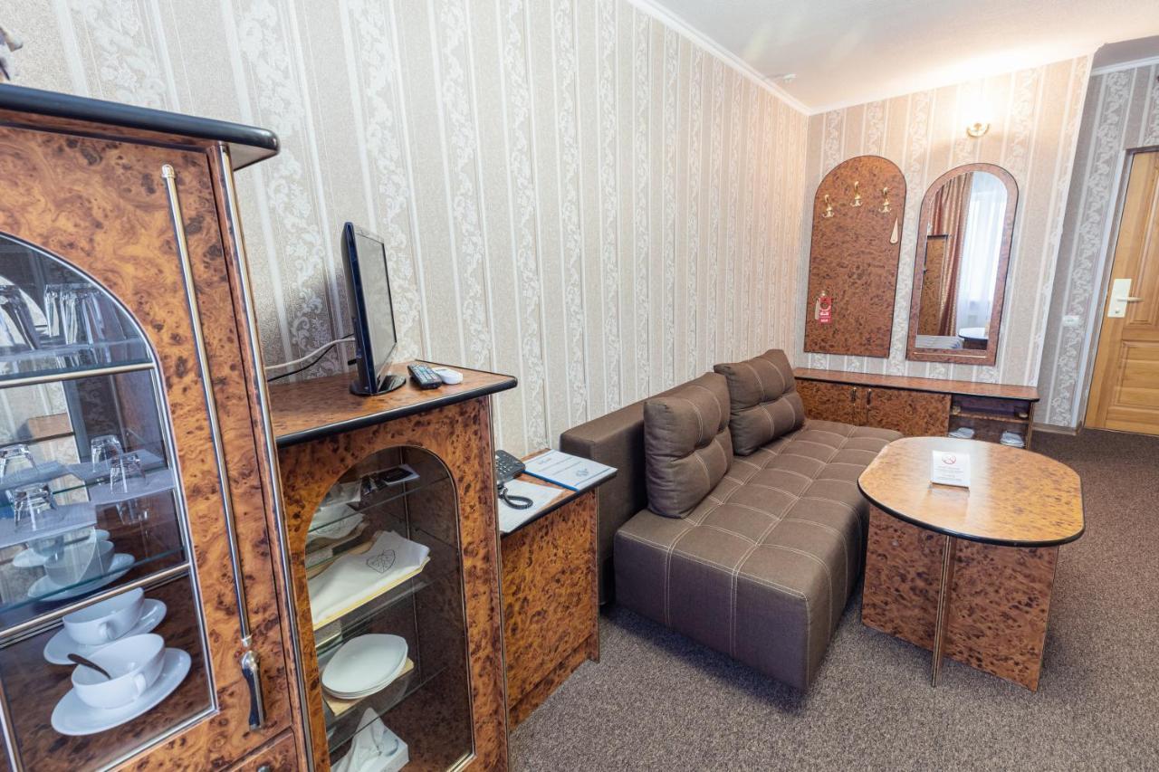 Mir Hotel 3*