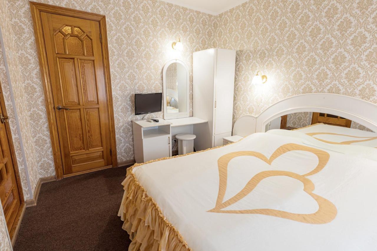 Mir Hotel 3*